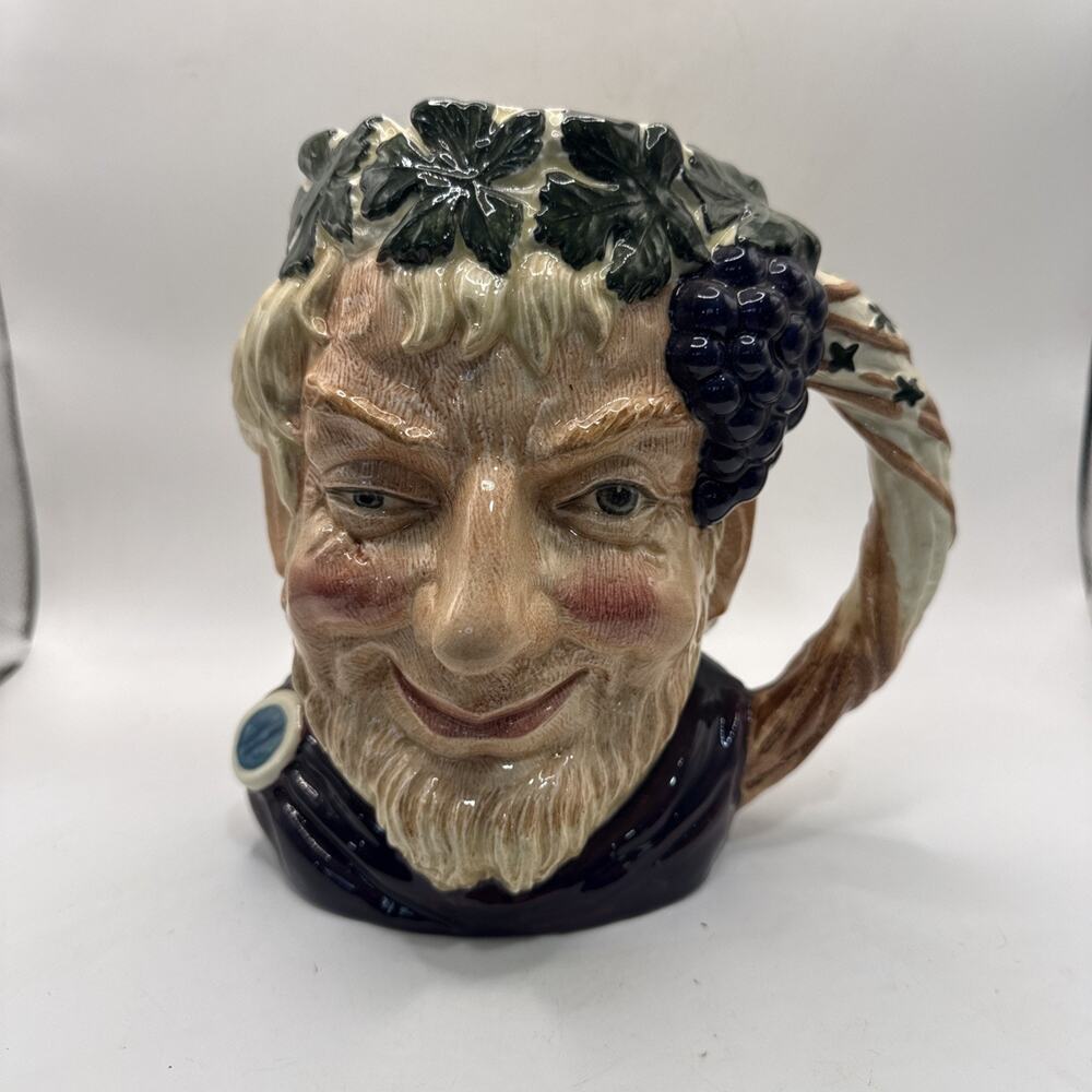 Royal Doulton Mugs D6499 Bacchus & Robin Hood Large Vintage England Copr. 1946 *